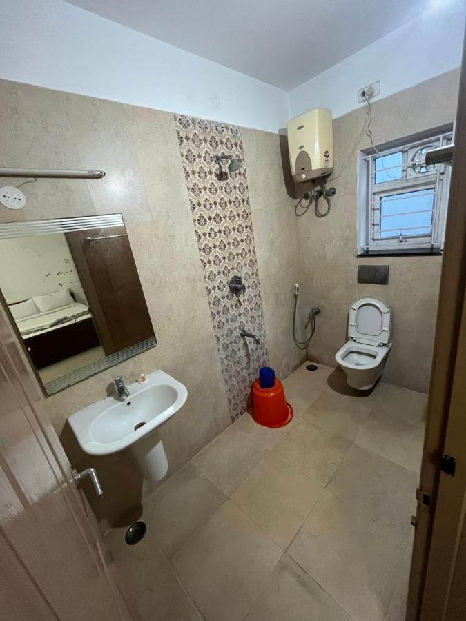 Hotel Avuraa Hospitality India à Chennai Extérieur photo