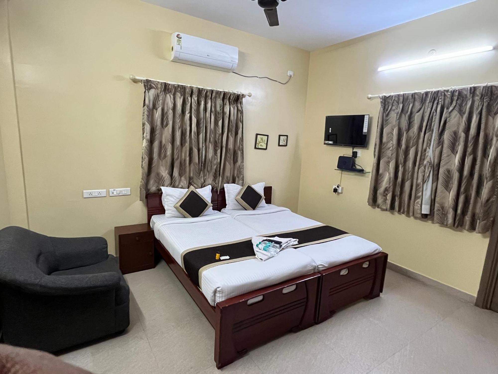 Hotel Avuraa Hospitality India à Chennai Extérieur photo
